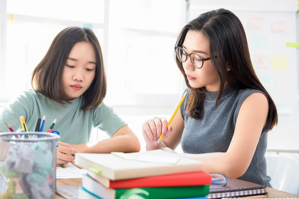 GIA SƯ DẠY KÈM UY TÍN TẠI NHÀ Ở ĐÀ LẠT